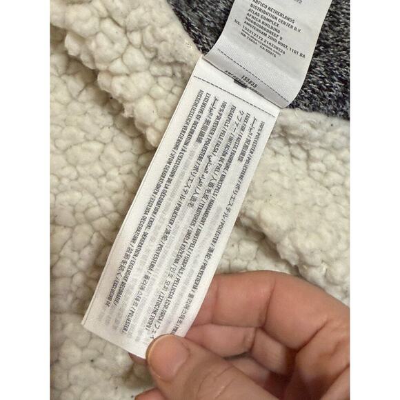 NWOT Abercrombie & Fitch Women Cardigan Sweater Size Small Gray White Collared - Picture 7 of 10